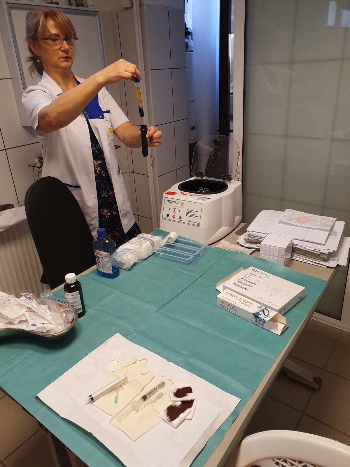 Pregătirea procedurii pentru infiltrații intra-articulare